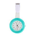 Montre design à clip pour blouse - 7 couleurs | Accessoire infirmière